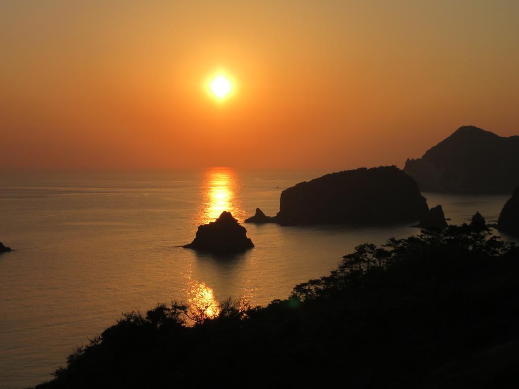 Retreat Wabi-Sabi - Walk To Ohama Beach - Max 12 Ppl Shimoda  Eksteriør billede